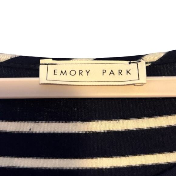 Emory Park Plus 1X Navy White Striped Crisscross V-Neck Tee Top - Picture 3 of 4